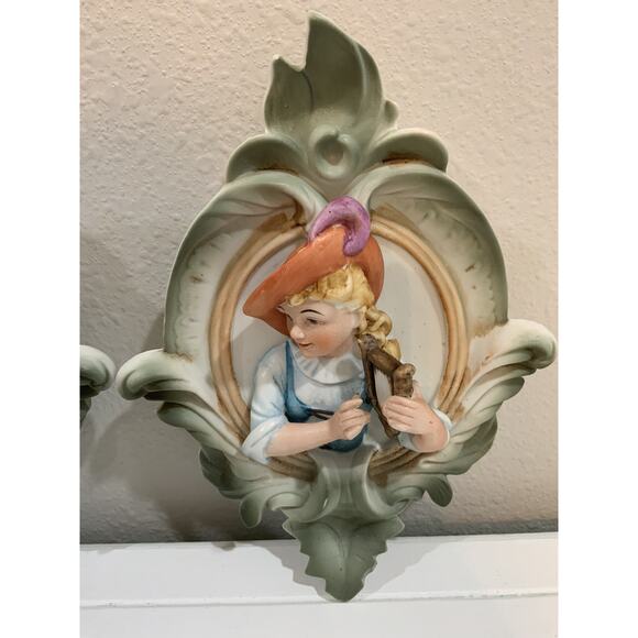 Vtg Hand Painted Porcelain Bisque Wall Hanging Decor Boy Girl Musical Instrument - Picture 5 of 12